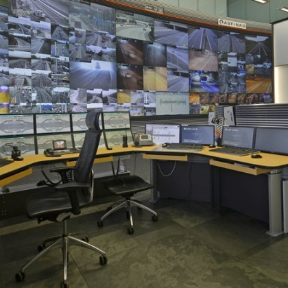 Personal video walls: LDX series